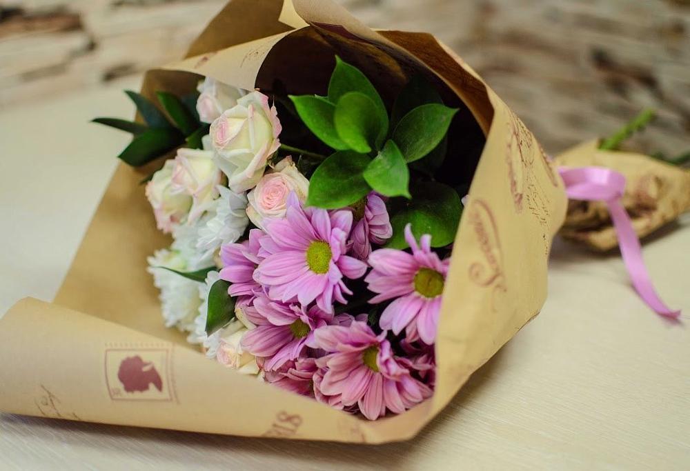 Букет цветов из: Розы и Хризантемы в Красногвардейском Республика Крым