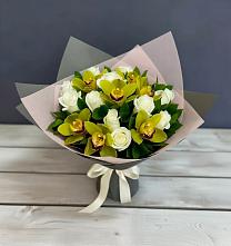 Букет цветов из:  Орхидеи и Розы #REPLACE_PRED# Красногвардейском Республика Крым