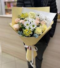 Букет цветов из:  Альстромерии, Розы и Хризантемы в Красногвардейском Республика Крым