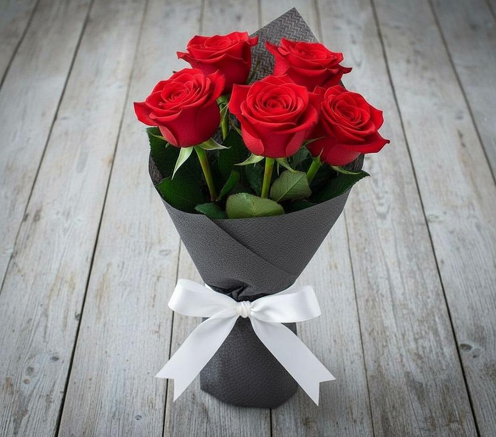 Букет 5 Красных роз Эдлесс Лав в Красногвардейском Республика Крым